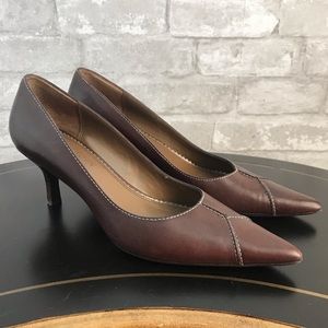AK Anne Klein iFlex Pointed Heel Shoe